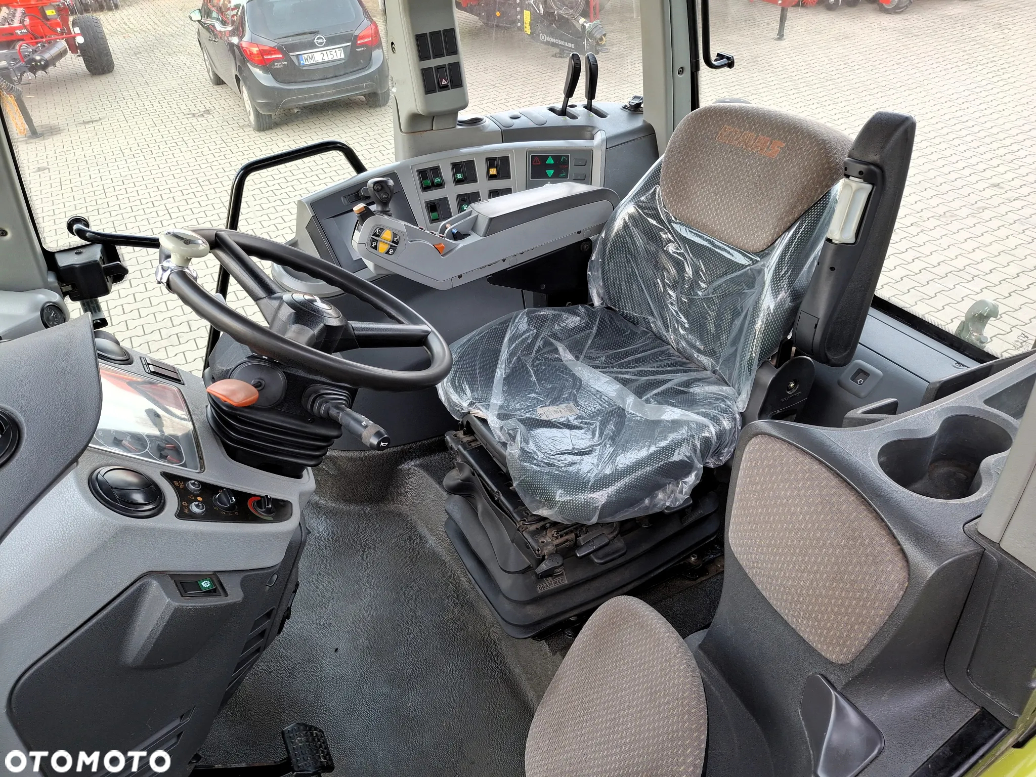 Claas 175 tys netto Axion 840 CEBIS - 16