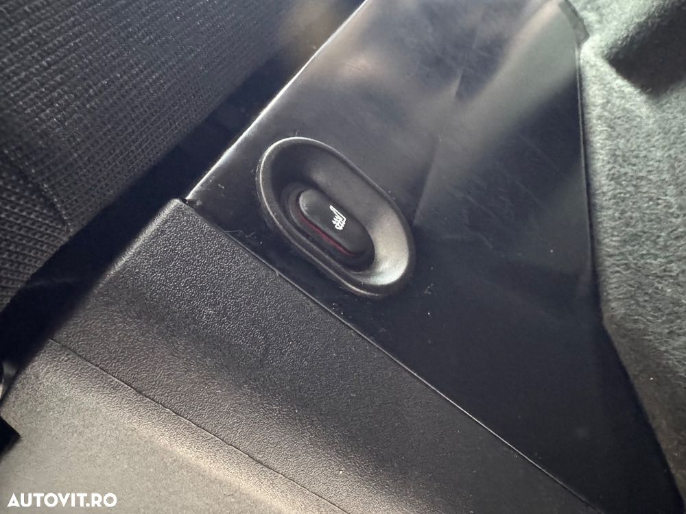 Ford Tourneo Custom - 20