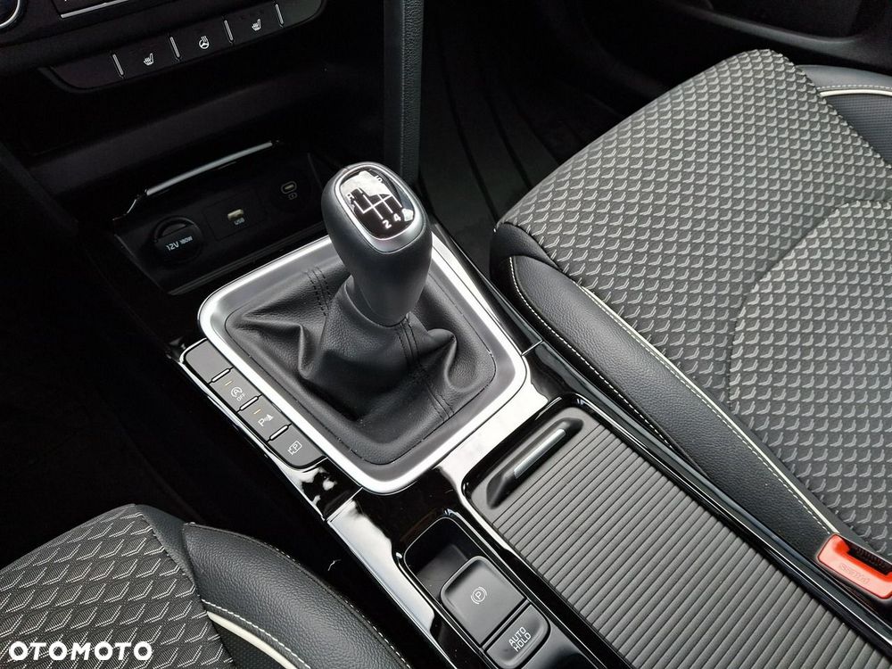 Kia Ceed 1.5 T-GDI Tribute - 19