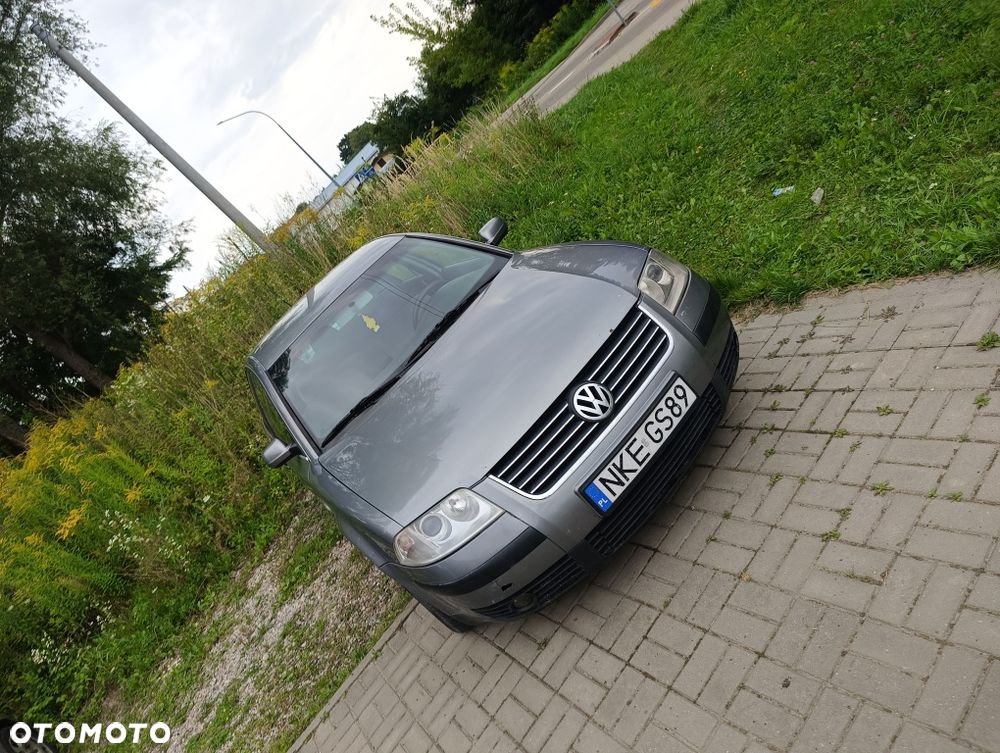 Volkswagen Passat - 8