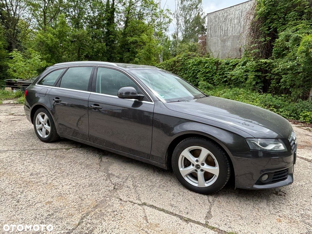 Audi A4 Avant - 4