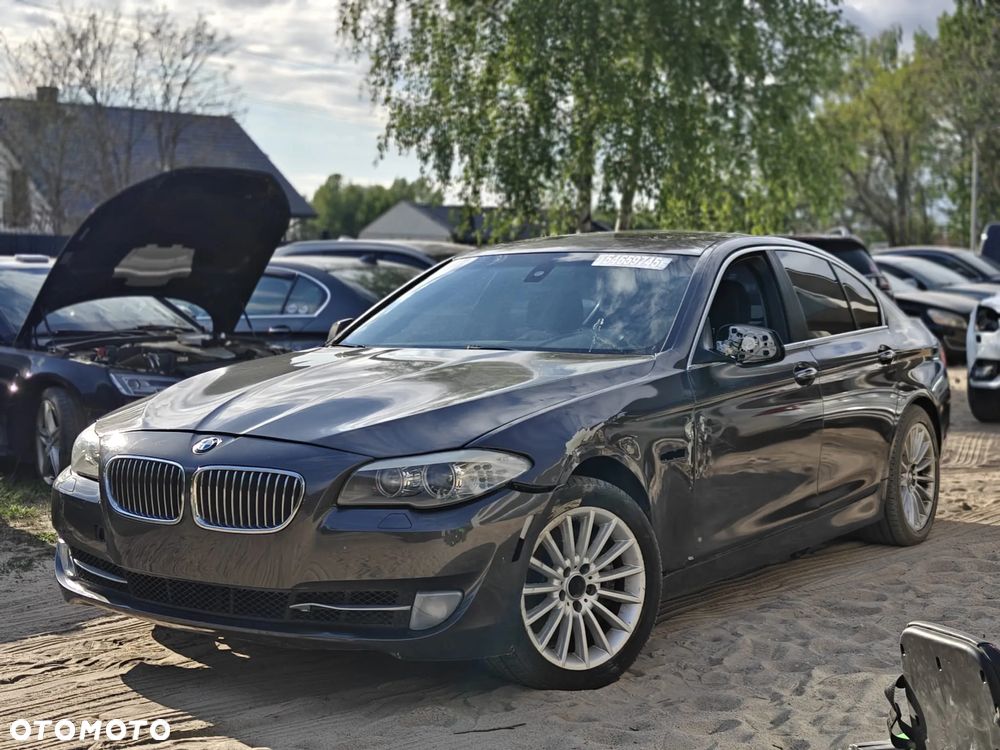 BMW Seria 5 535i Luxury Line - 11