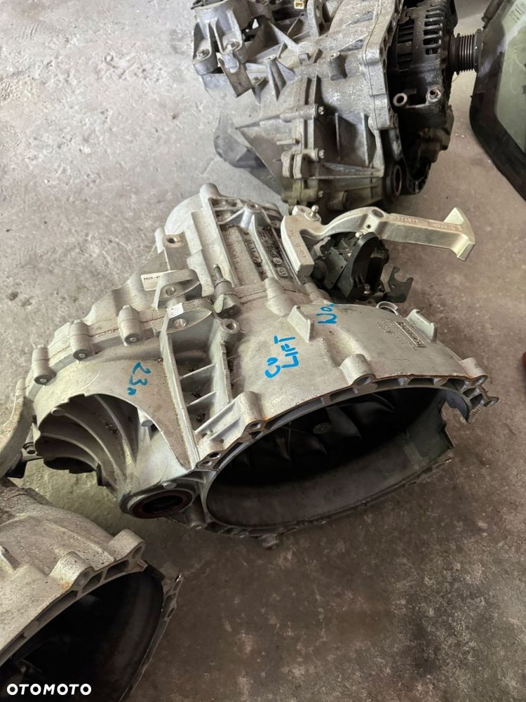 Skrzynia biegów ford transit Custom lift KK2R-7002-VGB jak nowa - 1