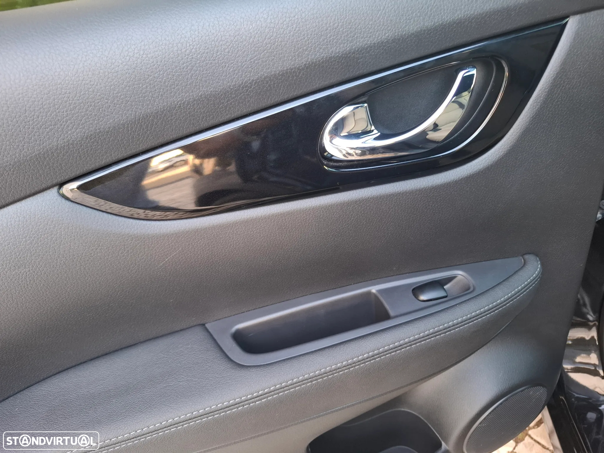 Nissan Qashqai 1.5 dCi Tekna Alcantara - 33