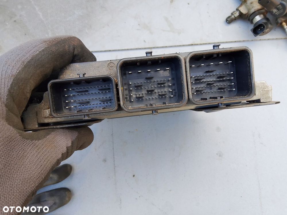 komputer silnika citroen c4 picasso i 1.6 ehdi 9800268980 - 3