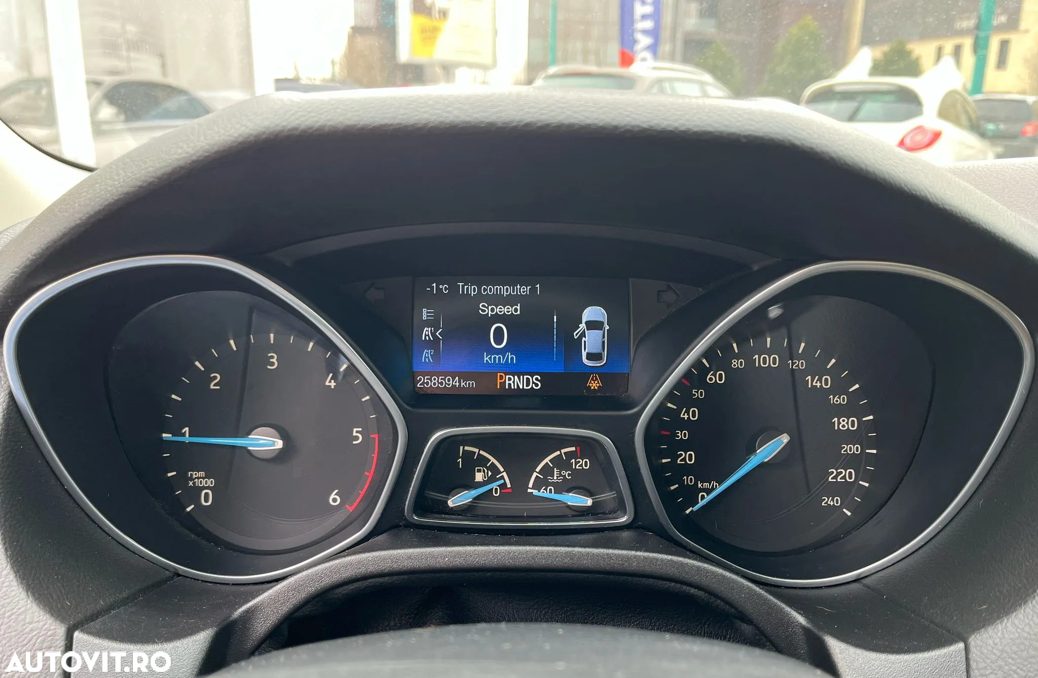 Ford Focus - 8