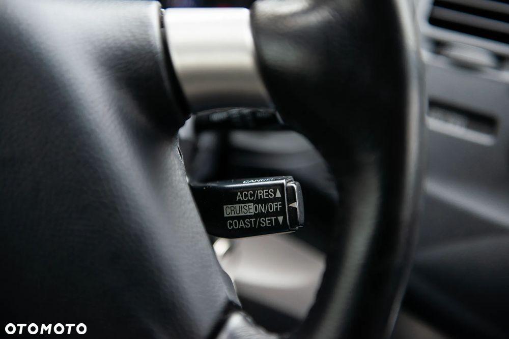 Mitsubishi Grandis 2.0 DI-D 6-Sitzer Intense - 34