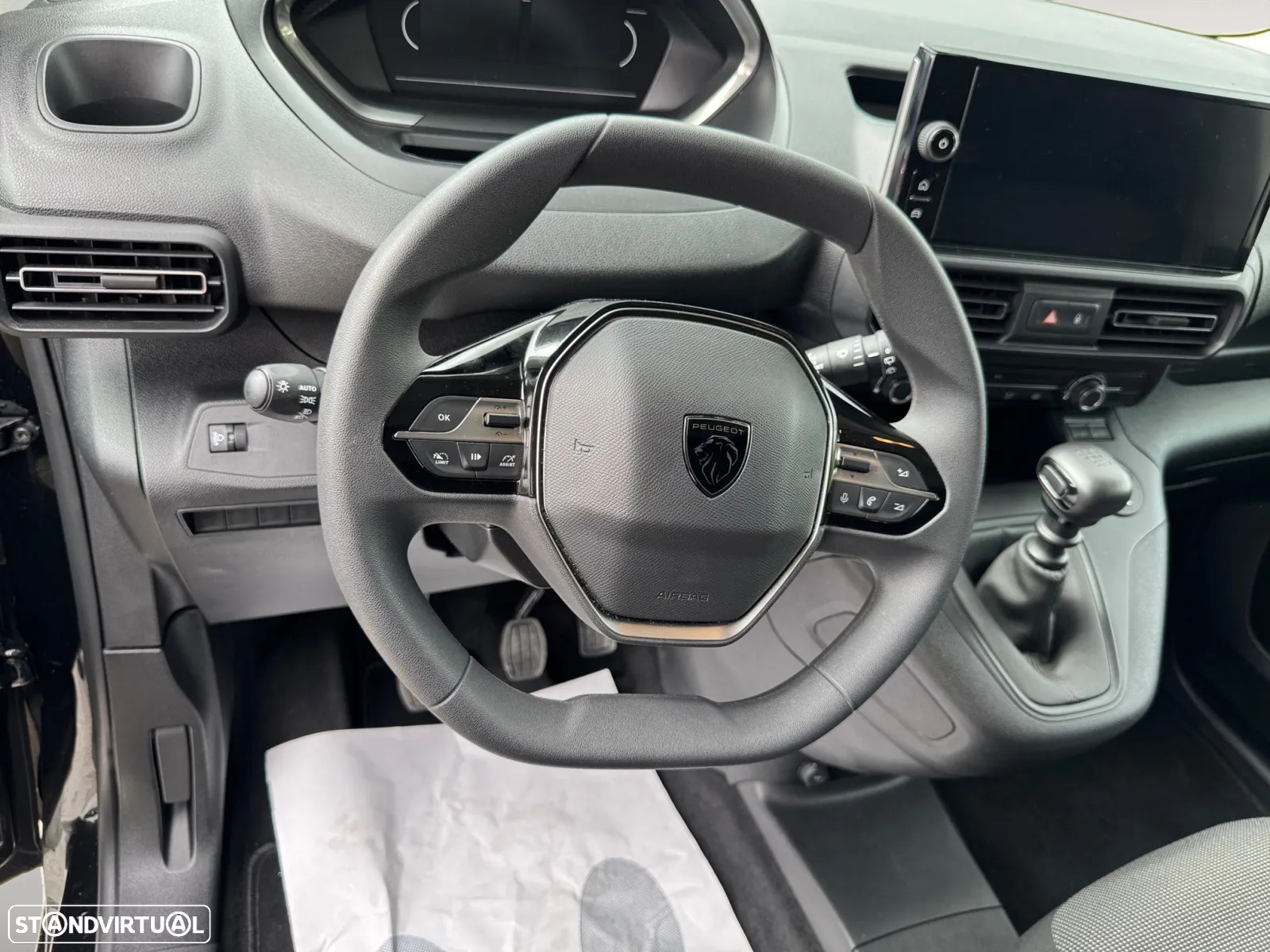 Peugeot Partner 1.5 Bluehdi  L2 - 13