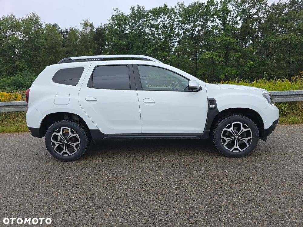 Dacia Duster TCe 100 2WD Celebration - 10