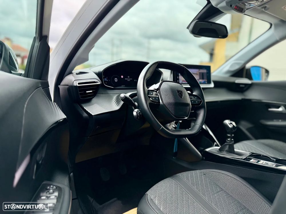 Peugeot 208 1.2 PureTech Allure - 12