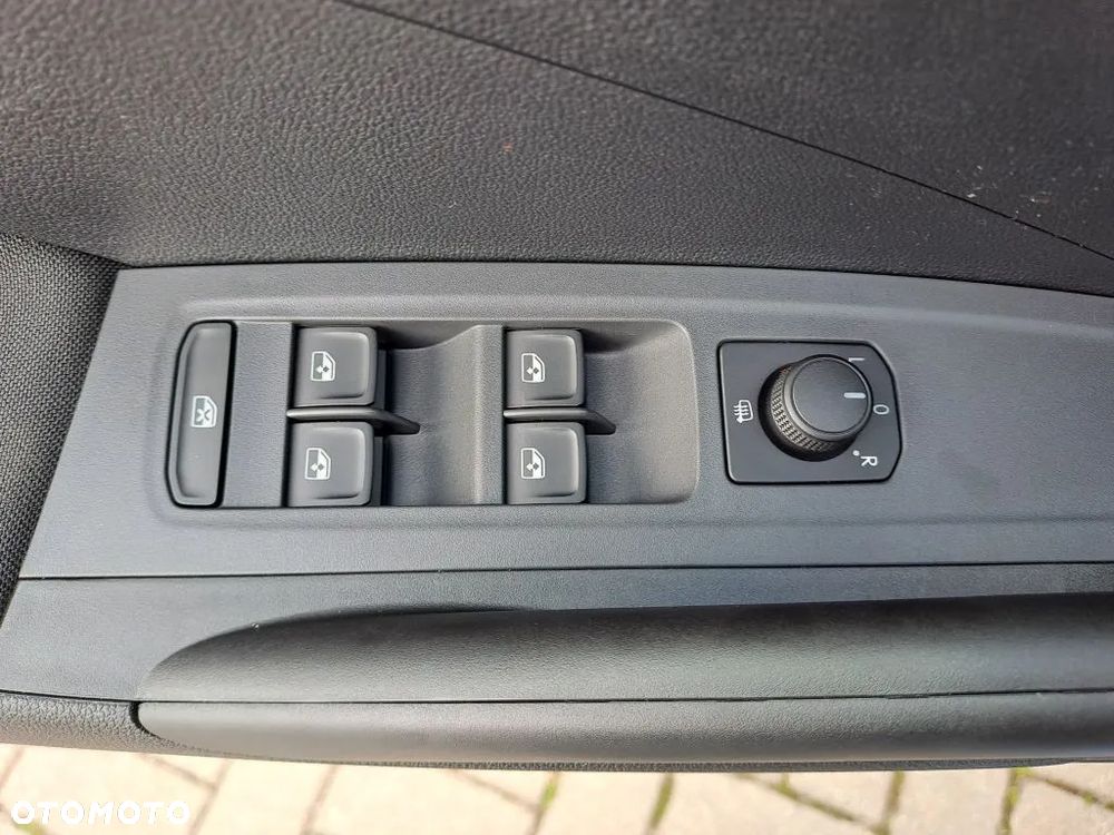 Skoda Fabia 1.0 TSI Edition 130 DSG - 10