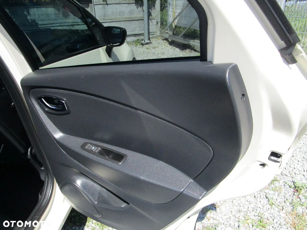 Renault Captur 1.2 TCe Helly Hansen EDC - 31