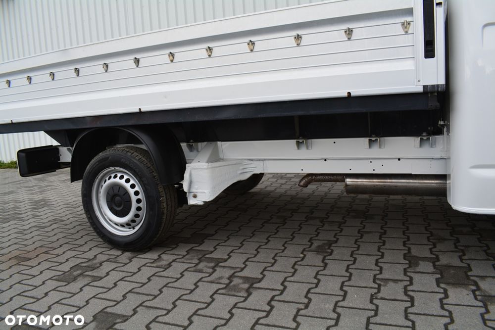 Volkswagen TRANSPORTER T6 - 12