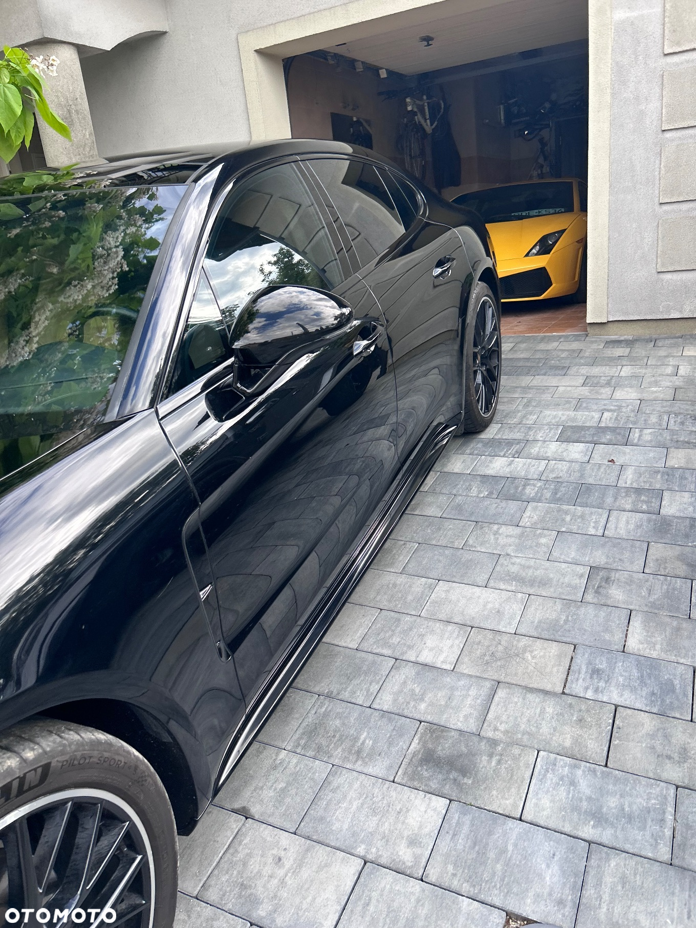 Porsche Panamera 4 - 8