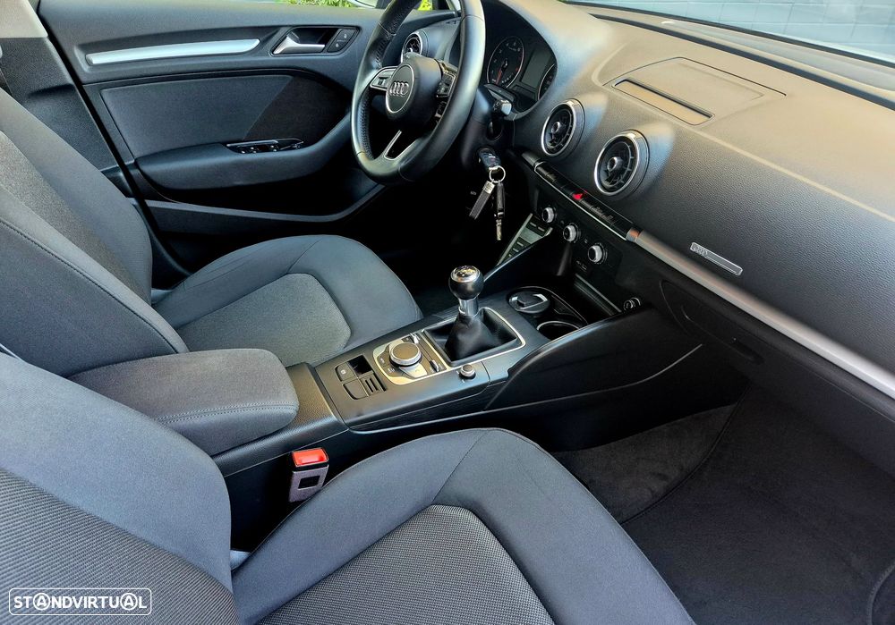 Audi A3 Sportback 1.0 TFSI Sport - 33