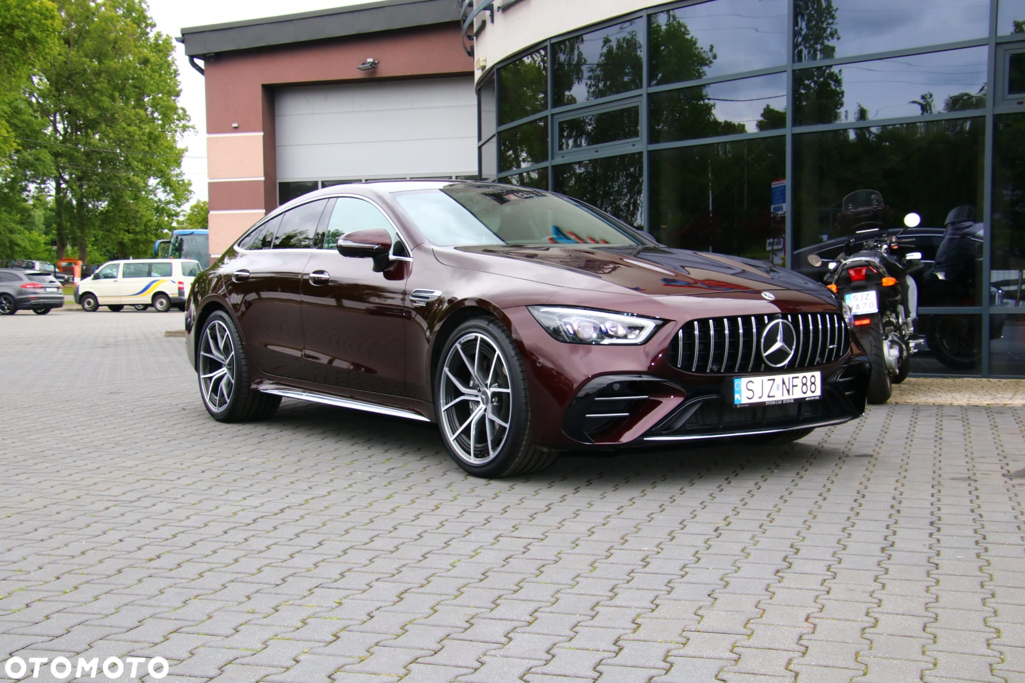 Mercedes-Benz AMG GT 53 4-Matic+ - 32