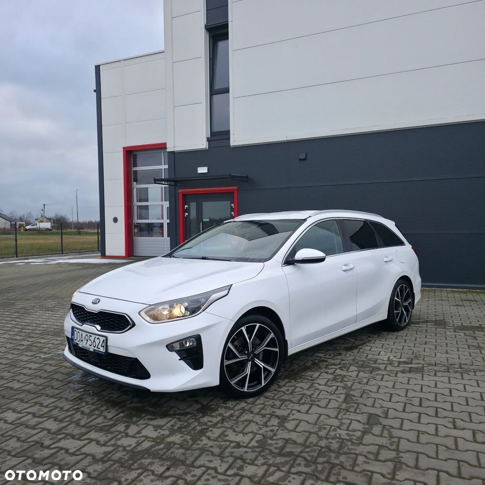 Kia Ceed 1.4 T-GDI OPF Spirit - 1