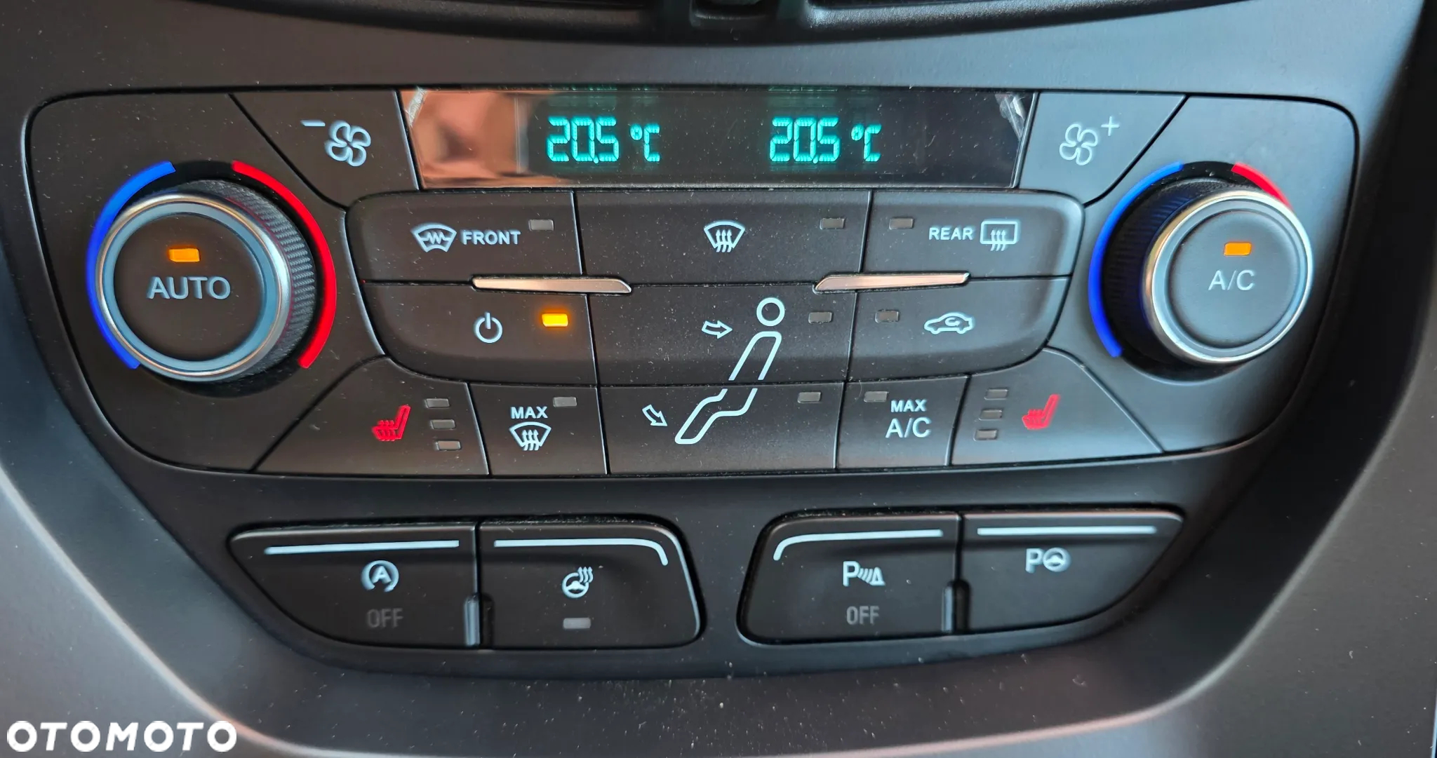 Ford C-MAX 1.5 EcoBoost Start-Stop-System Titanium - 26