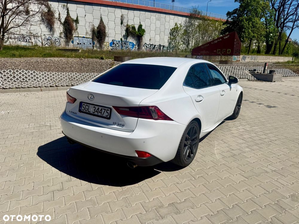 Lexus IS 250 F-Sport - 4