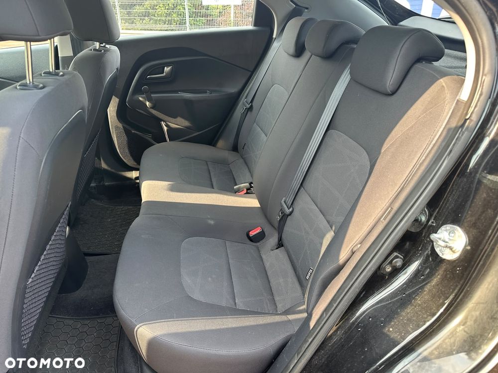 Kia Rio 1.4 Spirit - 8