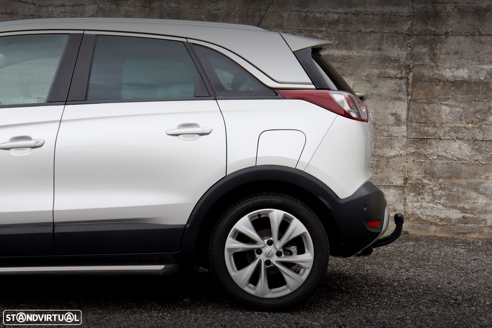 Opel Crossland X 1.2 T Innovation J17 - 12