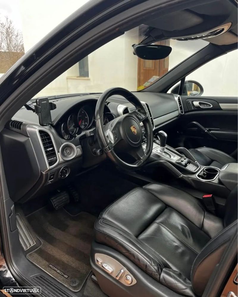 Porsche Cayenne Platinum Edition - 6