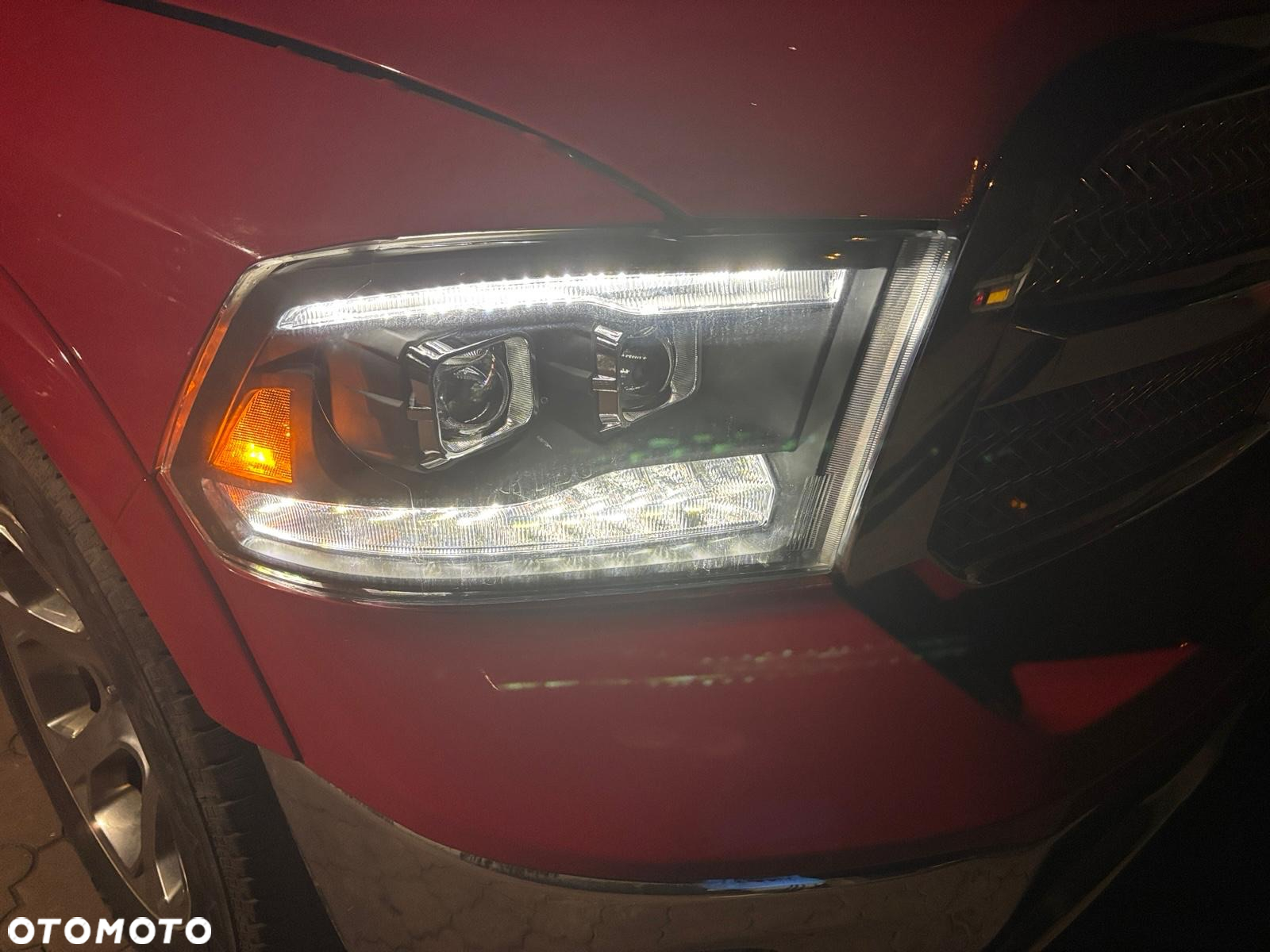 Dodge RAM 1500 5.7 4x4 - 35