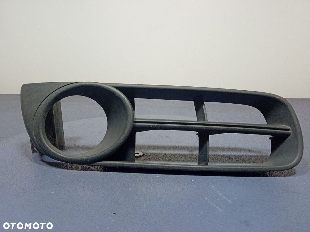 SKODA ROOMSTER KRATKA ATRAPA ZDERZAKA PRAWY PRZÓD 5J0853666 - 1