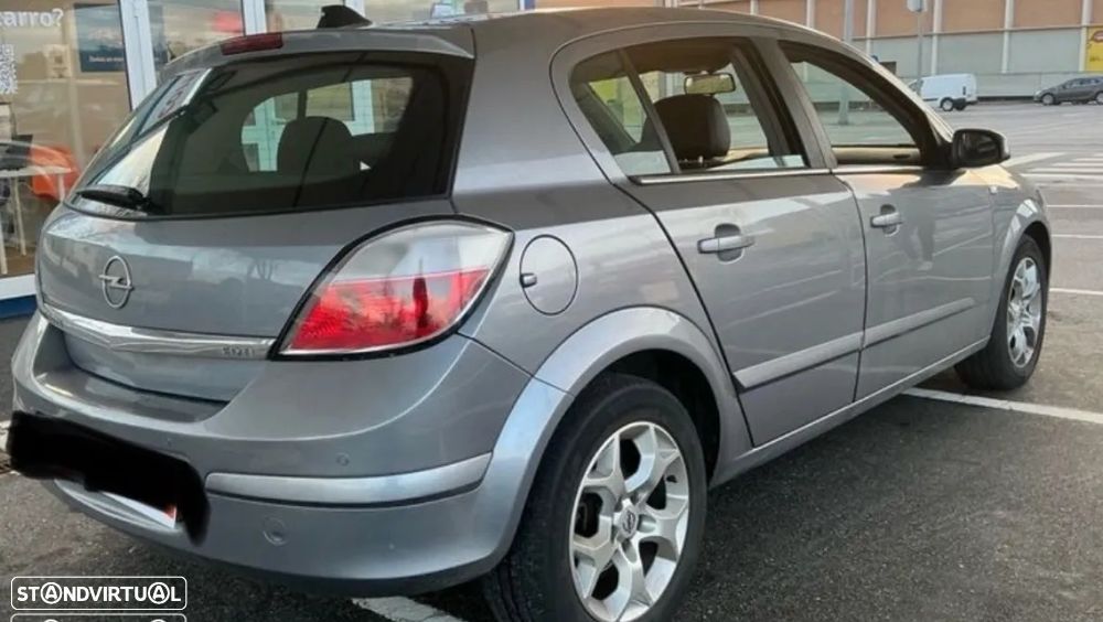 Opel Astra 1.3 CDTI Cosmo - 3