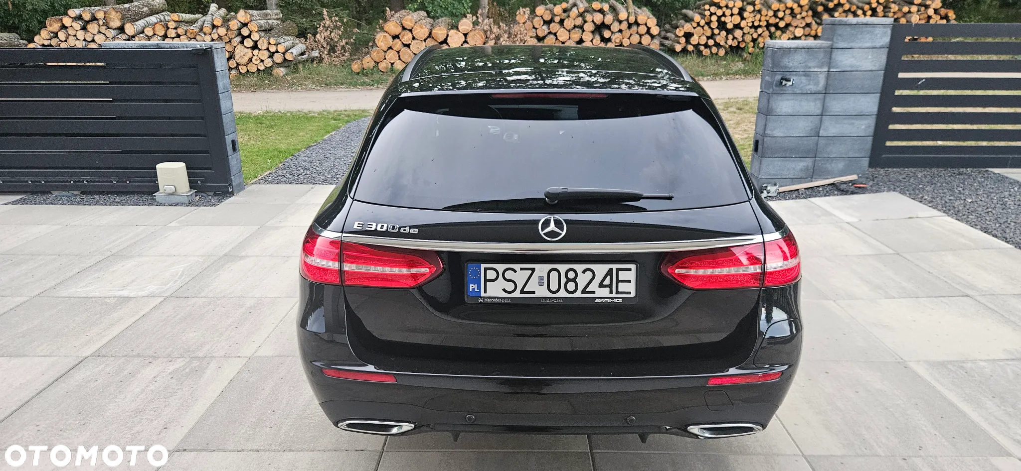 Mercedes-Benz Klasa E 300 de T 9G-TRONIC AMG Line - 12