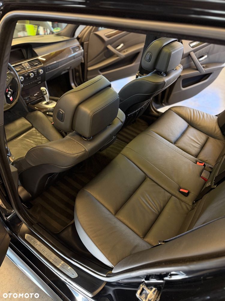 BMW Seria 5 530d Sport-Aut Edition Sport - 29