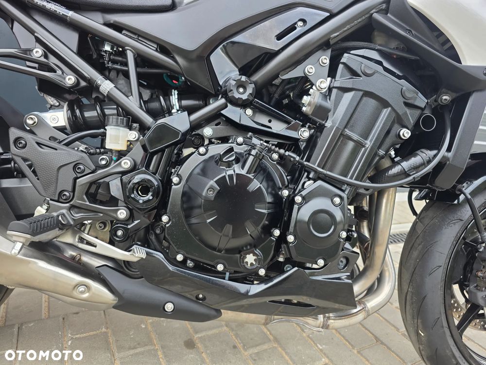 Kawasaki Z 900 - 13