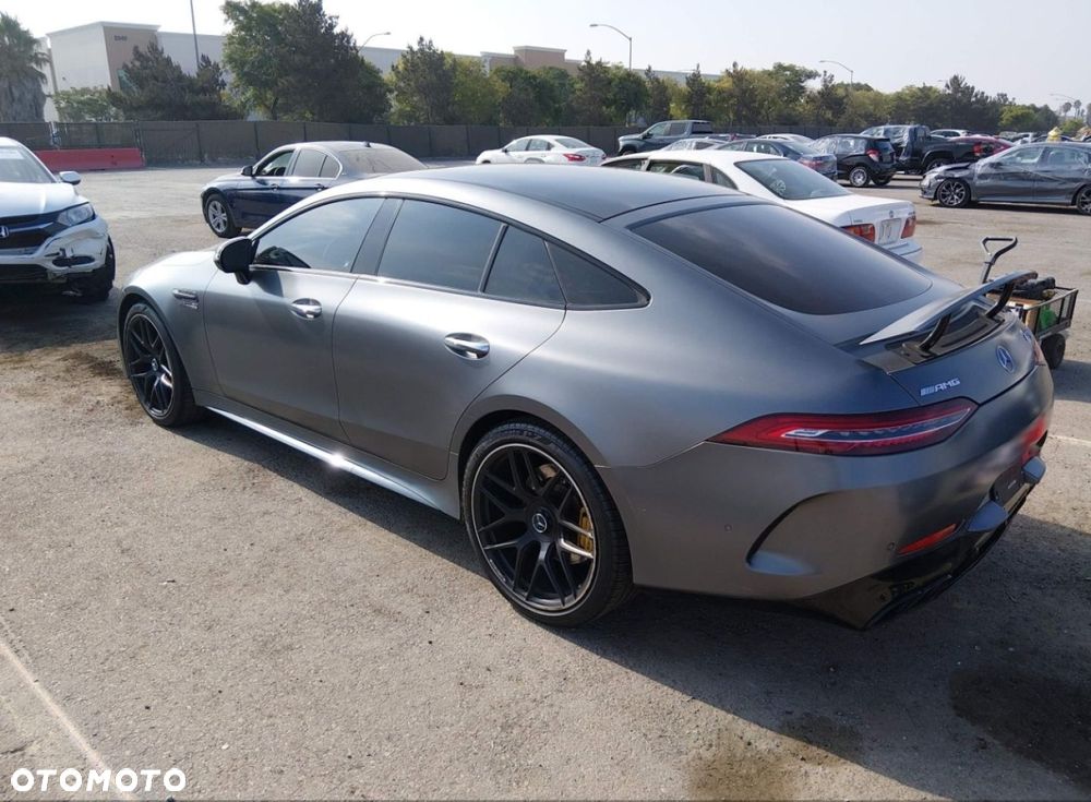 Mercedes-Benz AMG GT - 5
