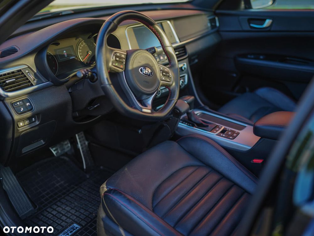 Kia Optima - 13