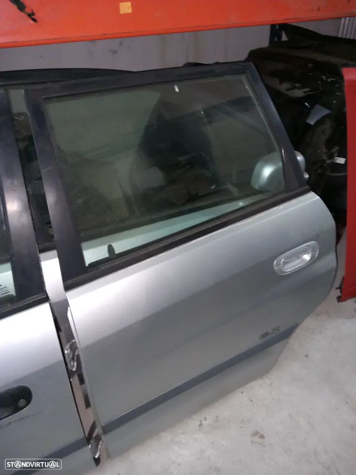 Portas completas lado condutor mitsubishi space star ano 2002 - 3