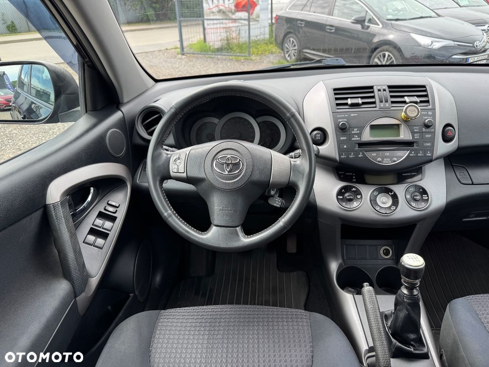 Toyota RAV4 2.2 D-CAT 4x4 Executive - 29