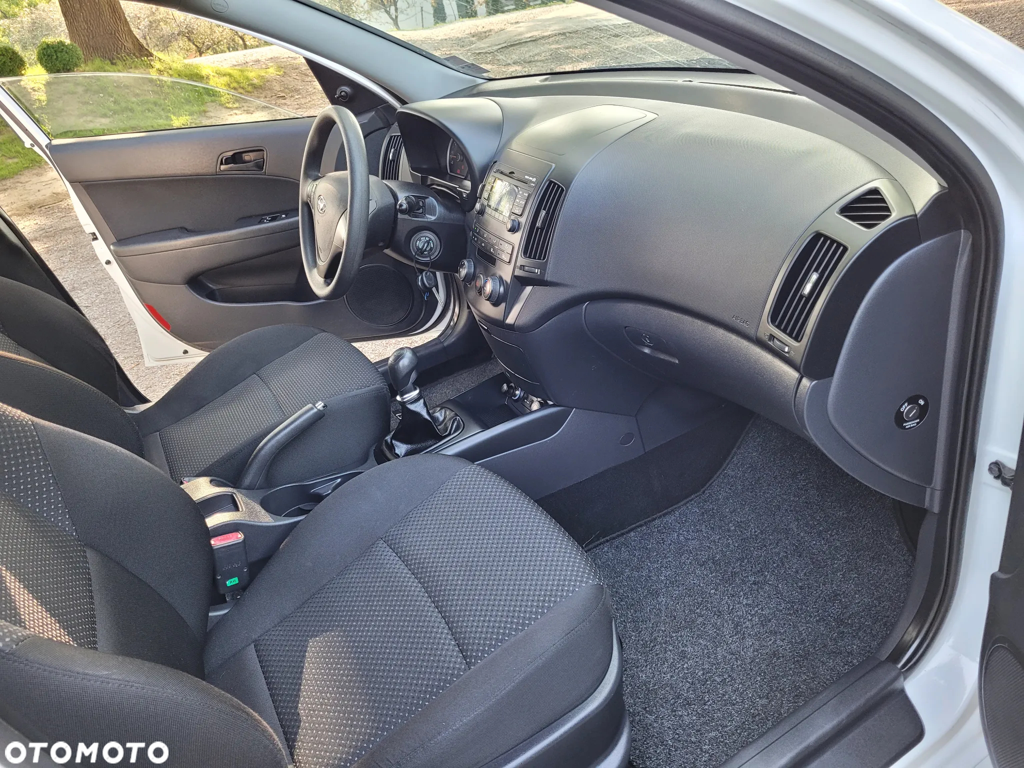 Hyundai i30 1.4 Comfort EU5 - 6