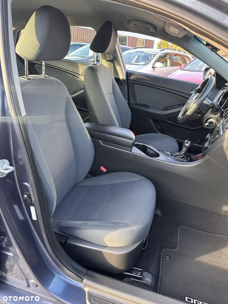 Kia Optima - 8