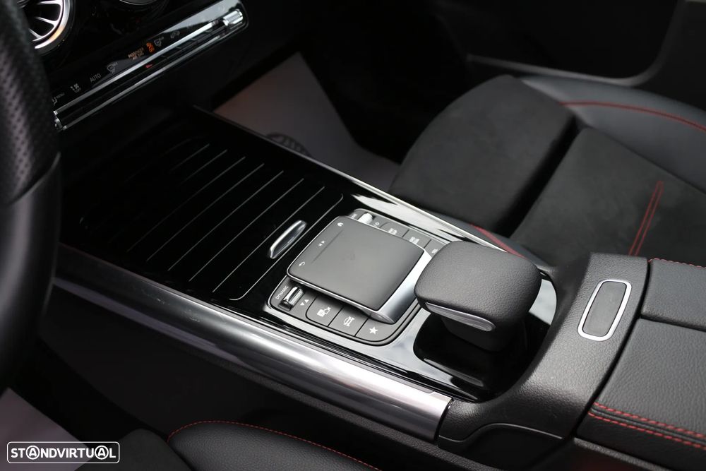 Mercedes-Benz GLA 250 e AMG Line - 18