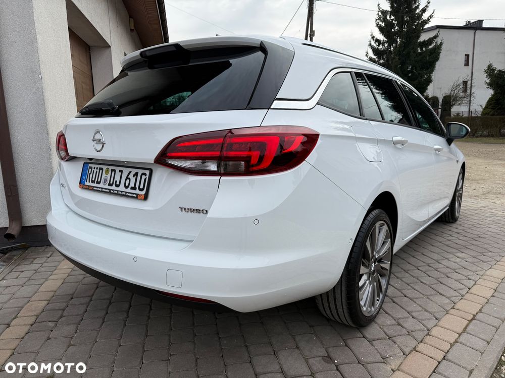 Opel Astra 1.4 Turbo Innovation - 28