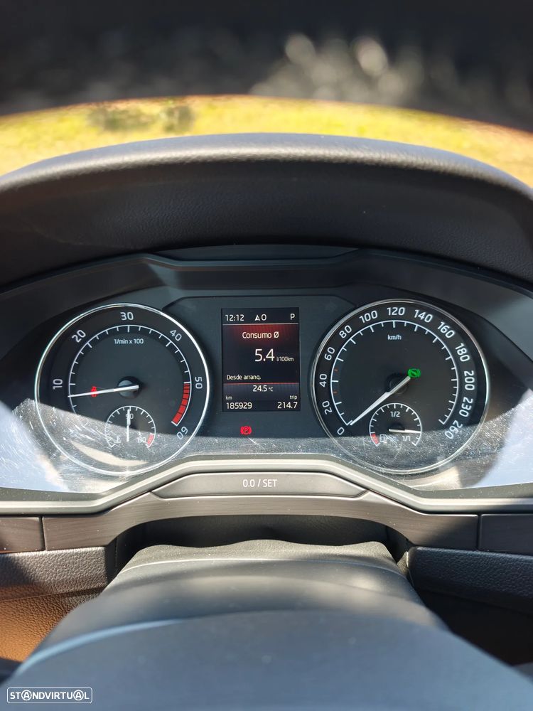 Skoda Superb 2.0 TDI Style DSG - 8