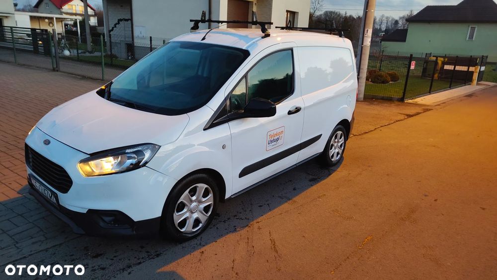 Ford Transit Courier - 1