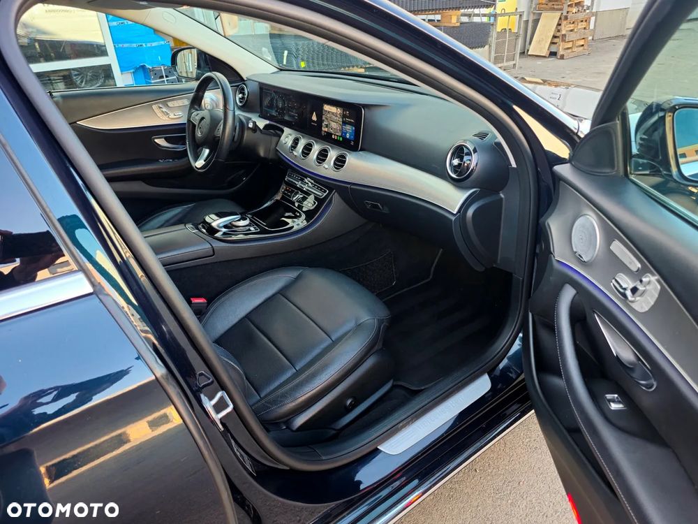 Mercedes-Benz Klasa E 200 d 9G-TRONIC Exclusive - 12
