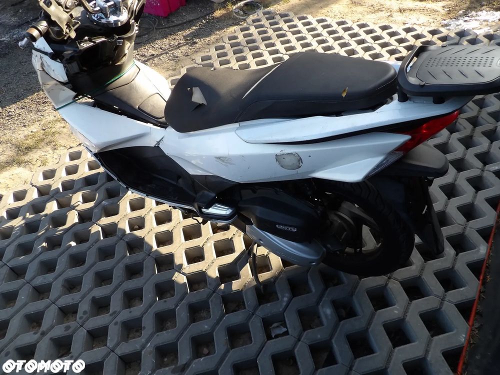 Honda PCX - 8