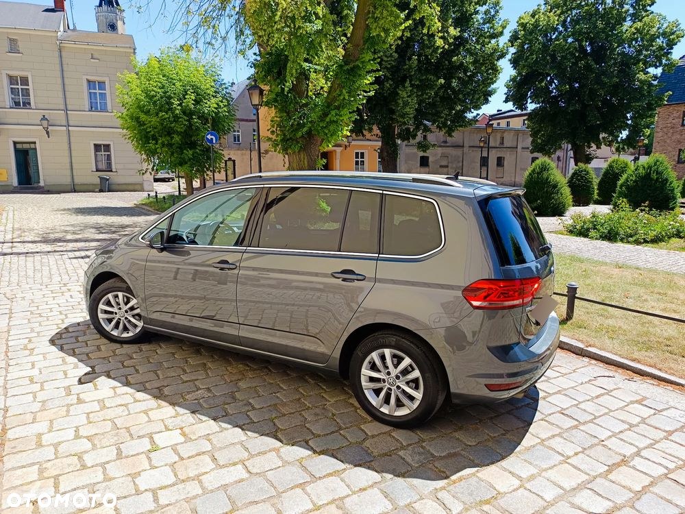 Volkswagen Touran 2.0 TDI BMT Highline DSG - 24