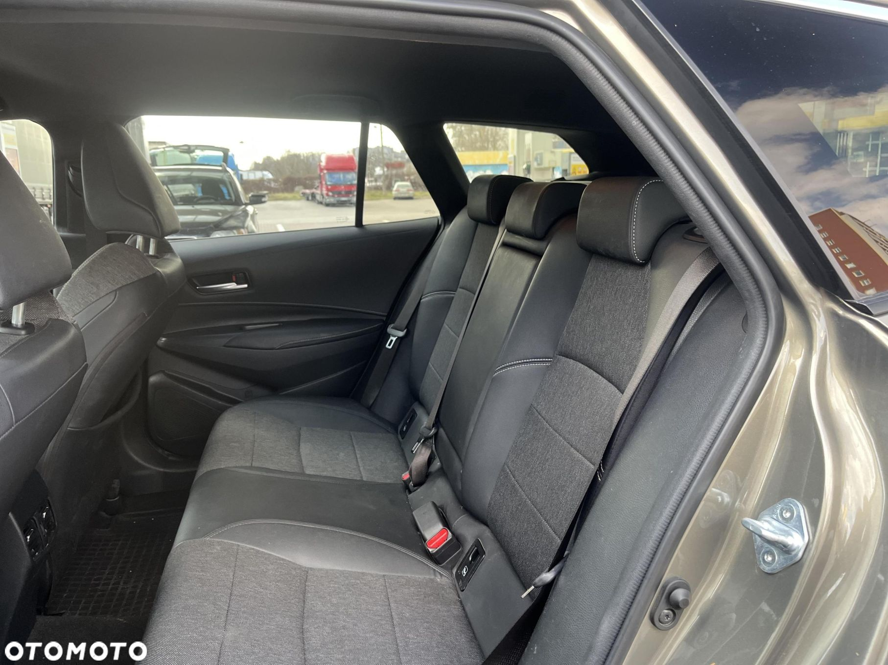 Toyota Corolla - 14
