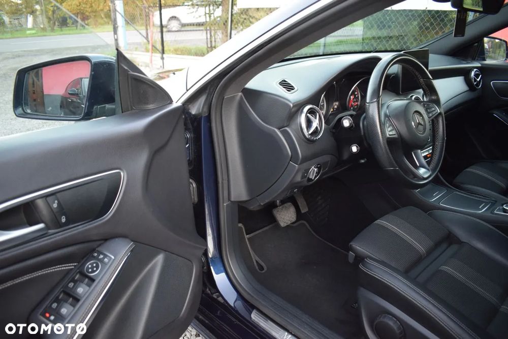 Mercedes-Benz CLA Shooting Brake 220 d 7G-DCT - 10