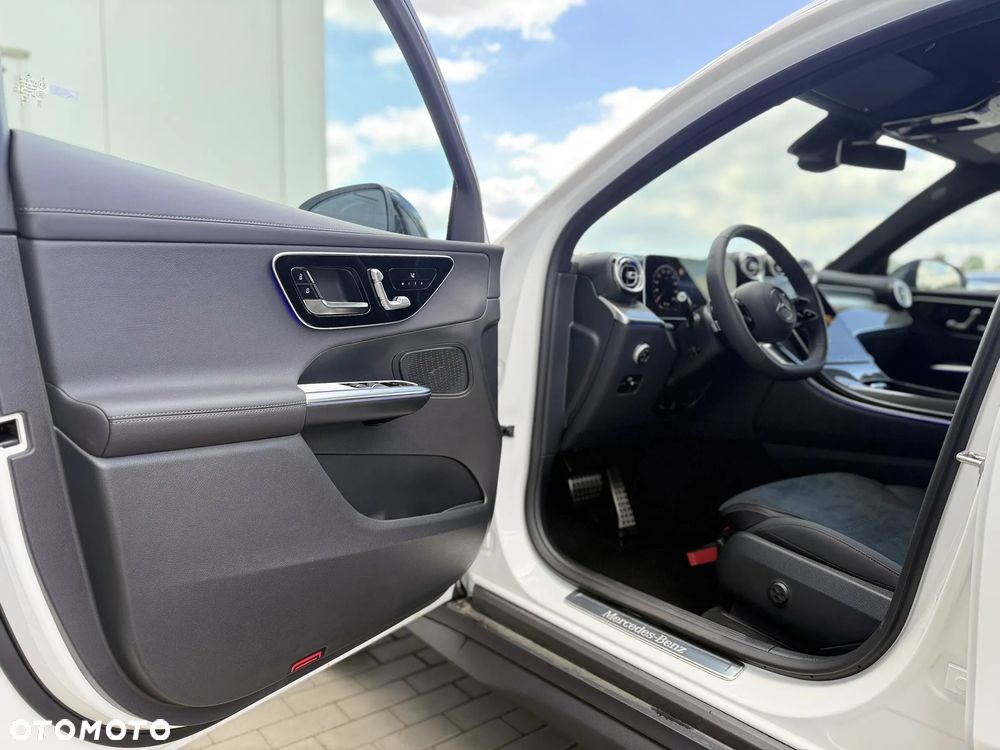 Mercedes-Benz GLC - 17