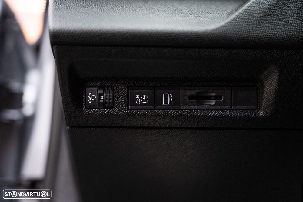 Peugeot 308 SW 180 e-EAT8 Allure - 25