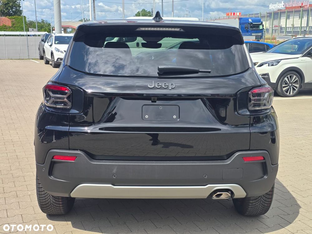 Jeep Avenger 1.2 T3 mHEV Black Edition FWD eDCT6 - 5
